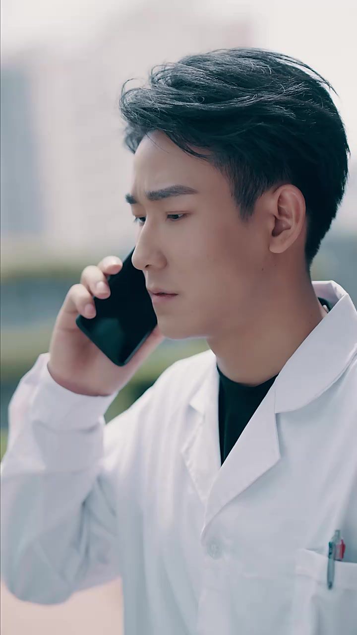 离婚后沈总他后悔了海报