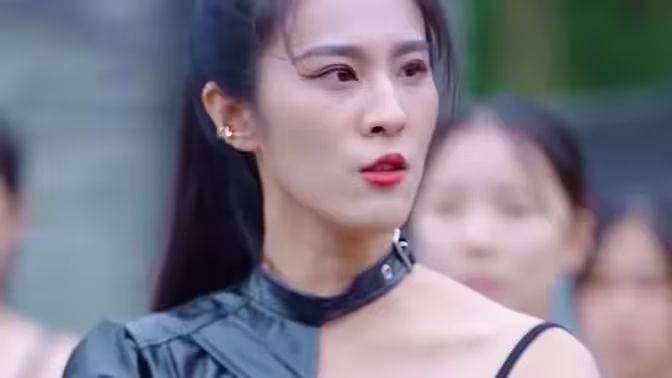 囚龙岛海报