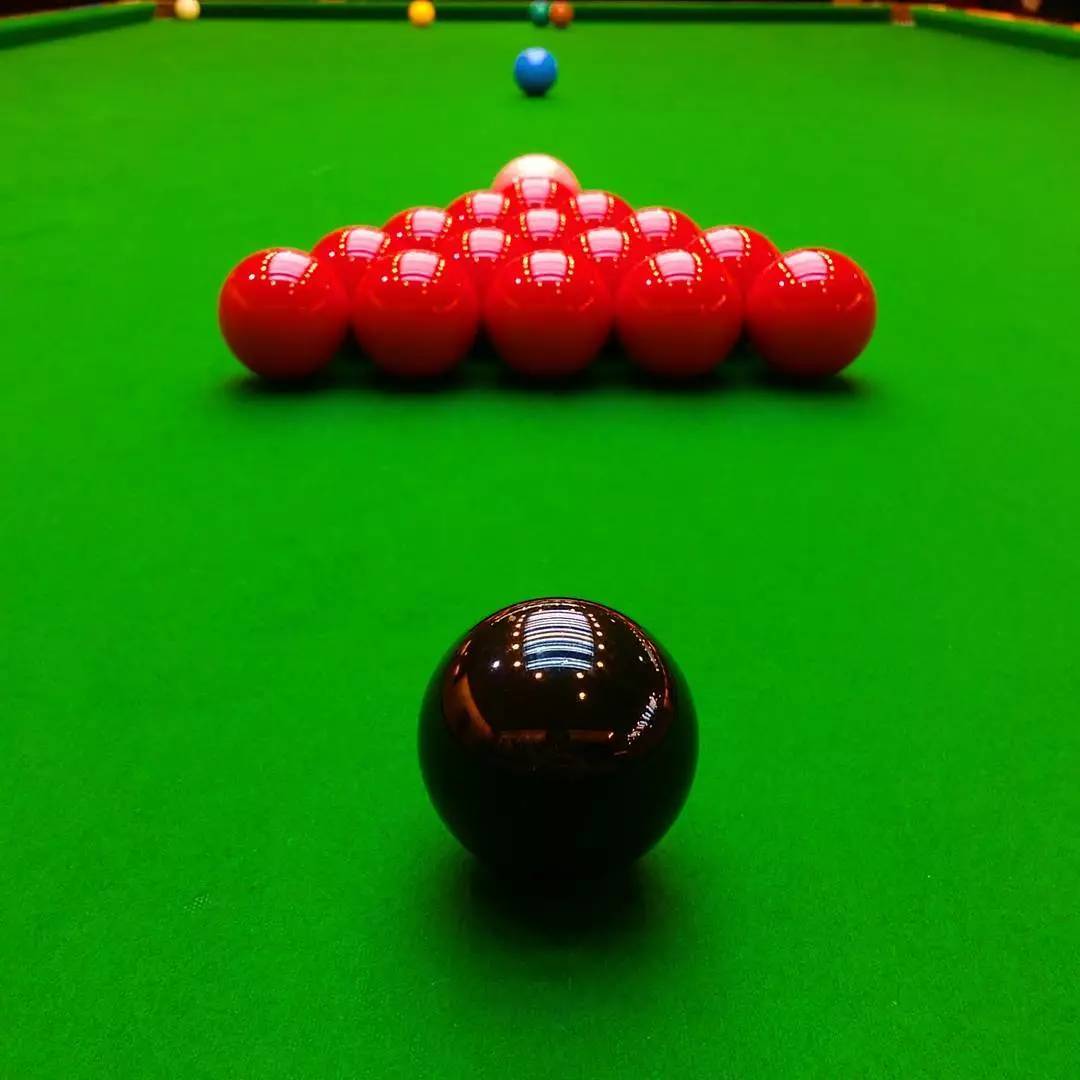 2023斯诺克北爱尔兰公开赛资格赛瑞安埃文斯VS哈马德米亚赫海报